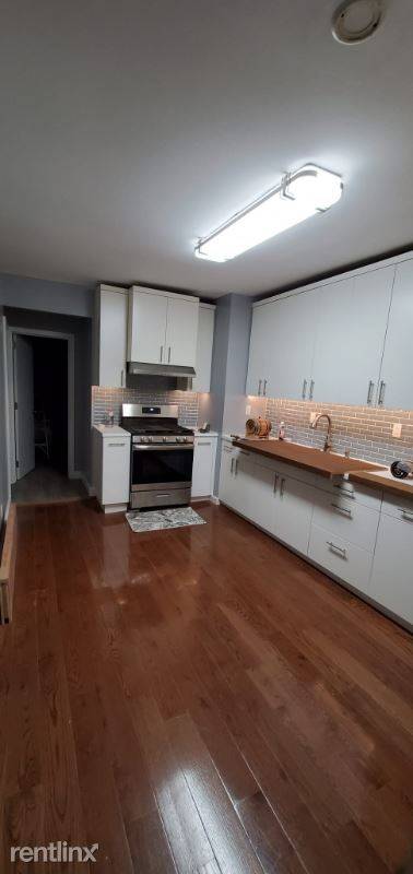 Main picture of 112 Waverly St