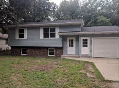 Main picture of 290 Garfield Ave