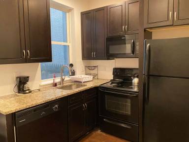 Main picture of 1705 Page St