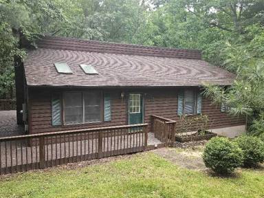 Main picture of 202 Greenbriar Cir