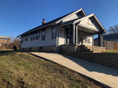Main picture of 3219 Norton Ave