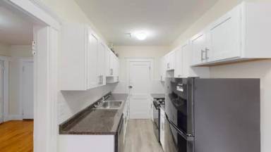 Main picture of 231 Park Dr