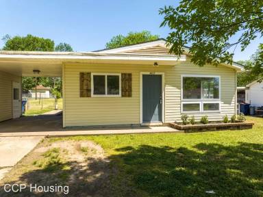 Main picture of 4407 S 26th St