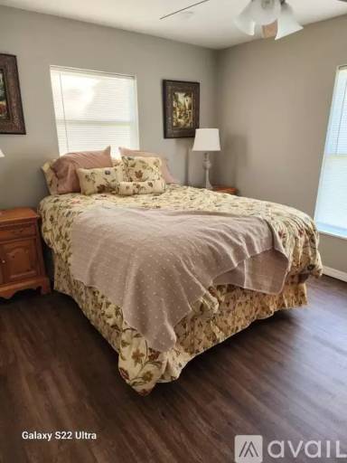 Main picture of 15451 Commercial Way
