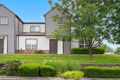 Main picture of 2244 N Cedarwood Ln