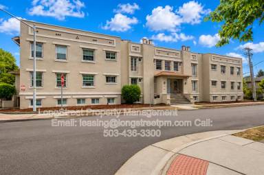 Main picture of 205 NW Kings Blvd