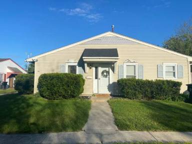Main picture of 1 Magnolia Ct