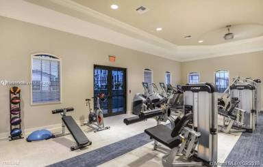 Main picture of 11512 SW 14th St