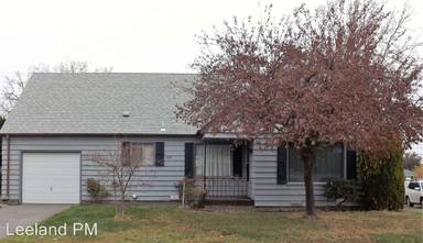 Main picture of 1719 E 13th St