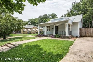 Main picture of 1001 N Fitzhugh Ave