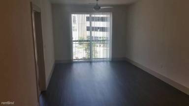 Main picture of 2613 S Lamar Blvd