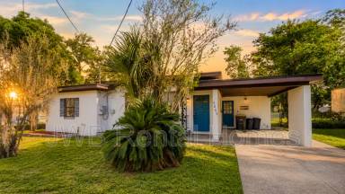 Main picture of 5253 Janice Cir S