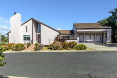 Main picture of 321 Green Hills Dr