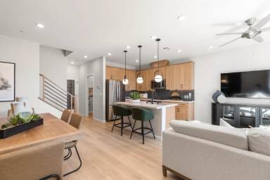 Main picture of 1984 Hydrangea Pl