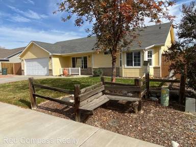 Main picture of 656 Fenton St