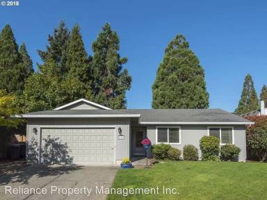 Main picture of 21667 SW Dakota Cir