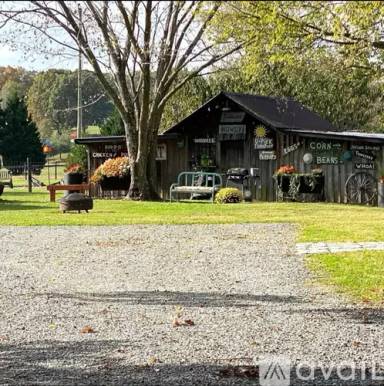 Main picture of 7417 Bradford Rd