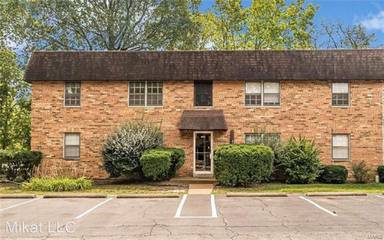 Main picture of 441 S Clay Ave