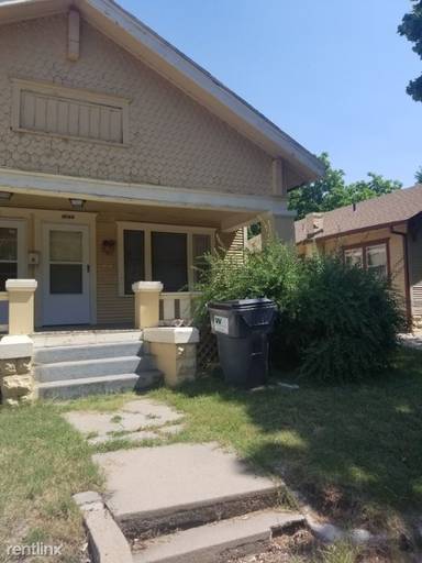 Main picture of 1520 W Franklin St