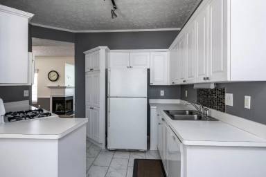 Main picture of 500 Fraser St SE