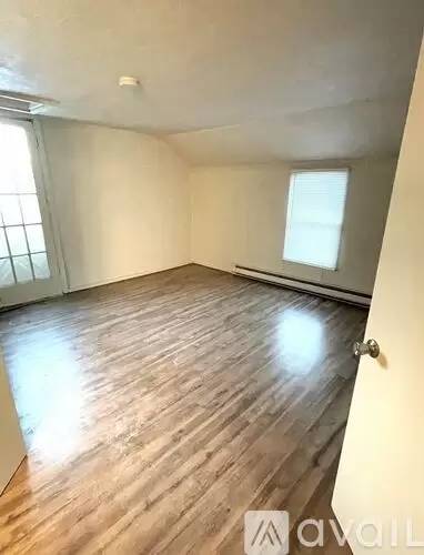 Main picture of 908 Delaware Ave