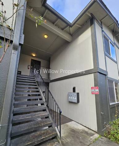 Main picture of 767 S 40th St