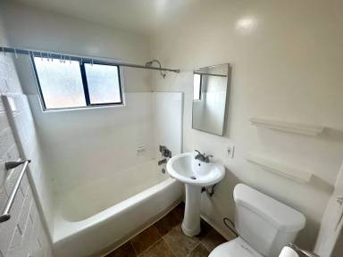 Main picture of 4682-4688 Bayard St