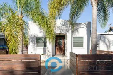 Main picture of 4837 Mansfield St