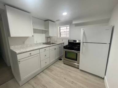 Main picture of 653 May St