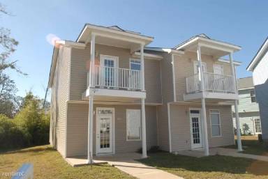 Main picture of 1180 Century Oaks Dr