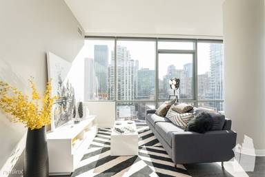 Main picture of 1000 South Clark Apartments