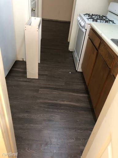 Main picture of 32503 Lydia St