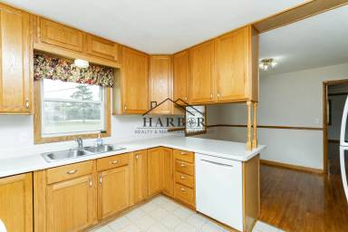 Main picture of 2920 20th St SE