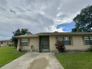 Main picture of 661 Royalty Ct