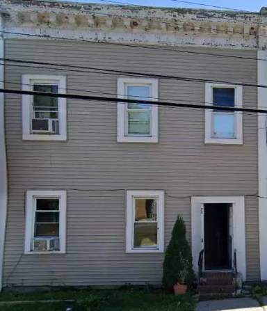 Main picture of 32 Smith Clove Rd