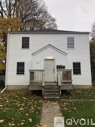 Main picture of 1234 Egleston Ave