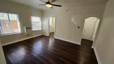 Main picture of 1216 W Court St