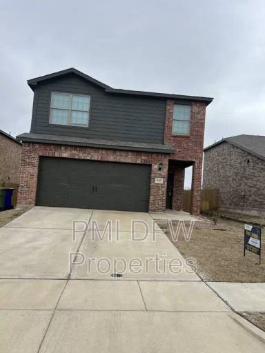 Main picture of 640 Aqueduct Dr