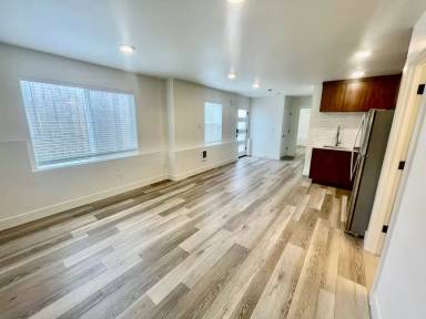 Main picture of 5623 N Gay Ave