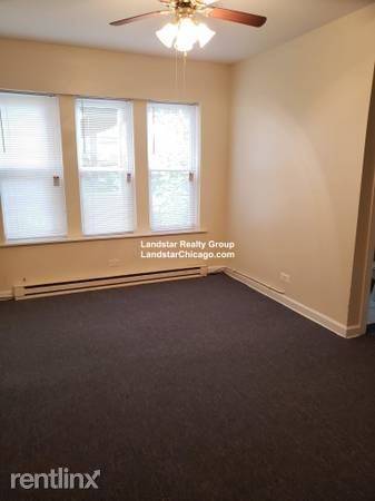 Main picture of 4735 N Malden St