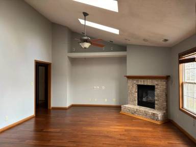 Main picture of 1422 Crusade Dr