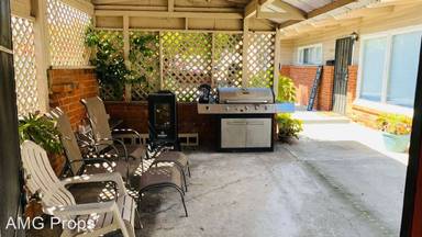 Main picture of 1041 Grand Ave