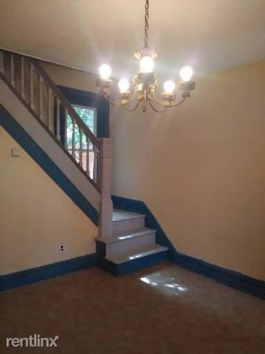Main picture of 387 W Liberty St