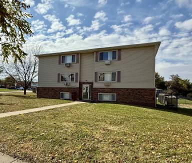 Main picture of 110 Harbet Ave NW