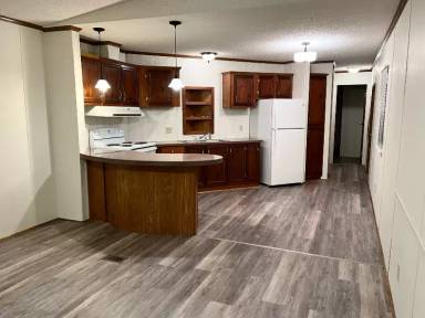 Main picture of 104 Lynn Dr