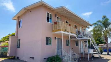 Main picture of 1313 E 9th St