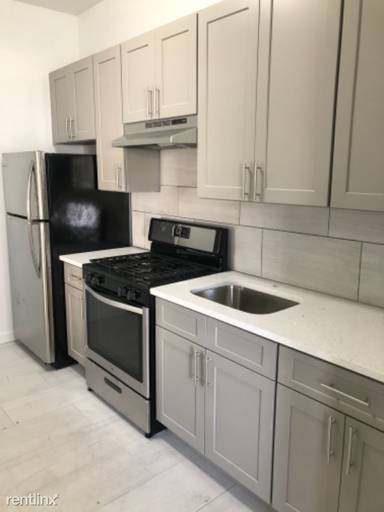 Main picture of 210 S 1st Ave