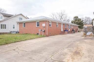 Main picture of 9275 Hickory St