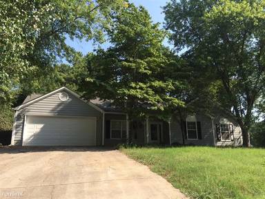 Main picture of 600 Bluff Dr