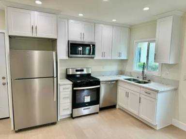 Main picture of 600 E Garfield Ave